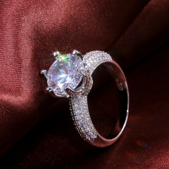 Gorgeous 925 Silver White Sapphire  Wedding Ring - Picture 3 of 7